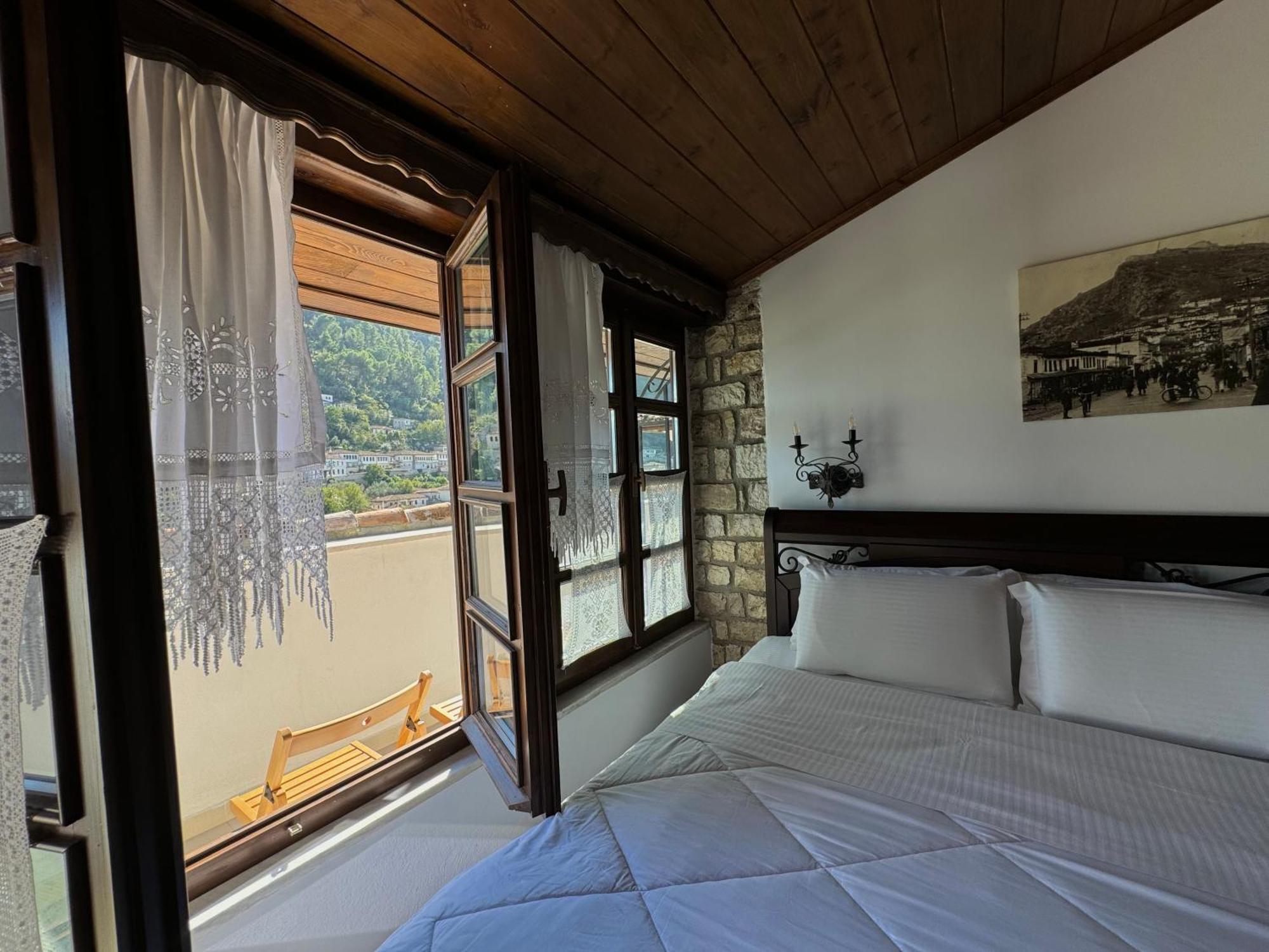 White House Boutique Hotel & Restaurant - Since 1999 Berat Exterior foto