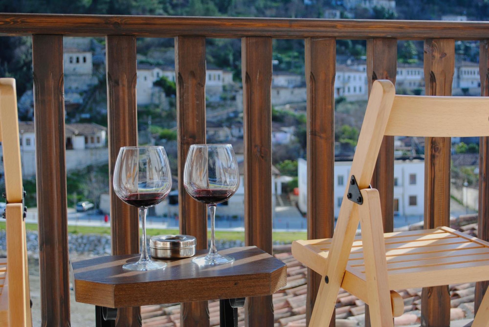 White House Boutique Hotel & Restaurant - Since 1999 Berat Exterior foto